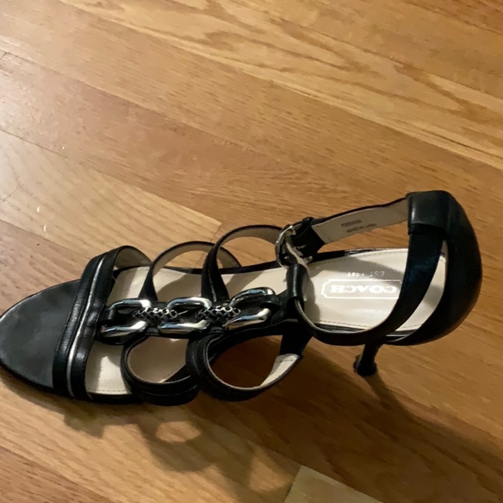 Shoes - Picture 2 of 3